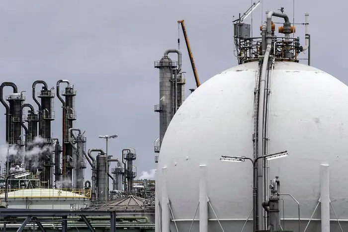 Италия и Германия разрешили сметки в рубли за руския газ