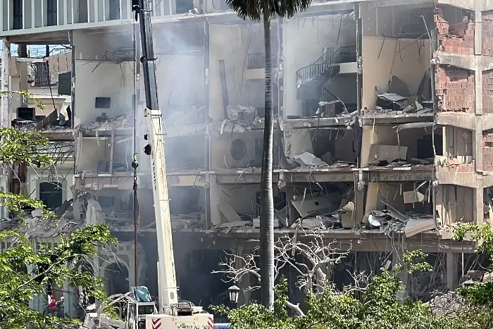 25-има загинаха при взрив в петзвезден хотел в Хавана (ОБНОВЕНА)