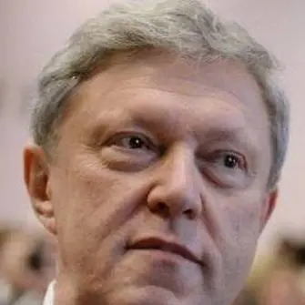 Григорий Явлински