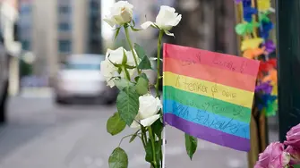 Стрелба в гей бар в Осло, службите подозират тероризъм