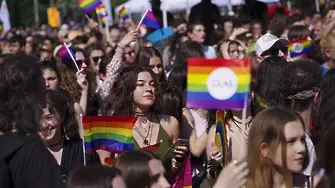 Софиянци за 15-и път излязоха в защита на ЛГБТ+ хората (НА ЖИВО)