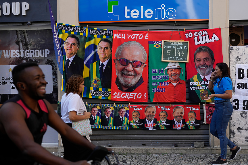 Бразилия: Лула води на Болсонаро с 18% в анкетите 