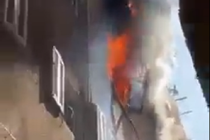 Поне 41 души загинаха след пожар в коптски храм в Кайро (ВИДЕО)