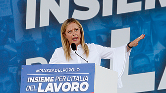 Twitter и Facebook свалиха видео на изнасилване, публикувано от италианска дясна лидерка