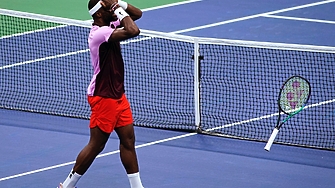 Американският тенисист Франсис Тиафо изненадващо победи поставения под номер 2
