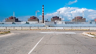 Последният електропровод до АЕЦ Запорожие е прекъсван два пъти днес, казват украинските власти
