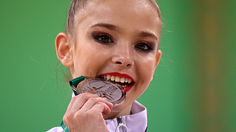 Стилияна Николова взе три медала на първото си Световно (СНИМКИ)