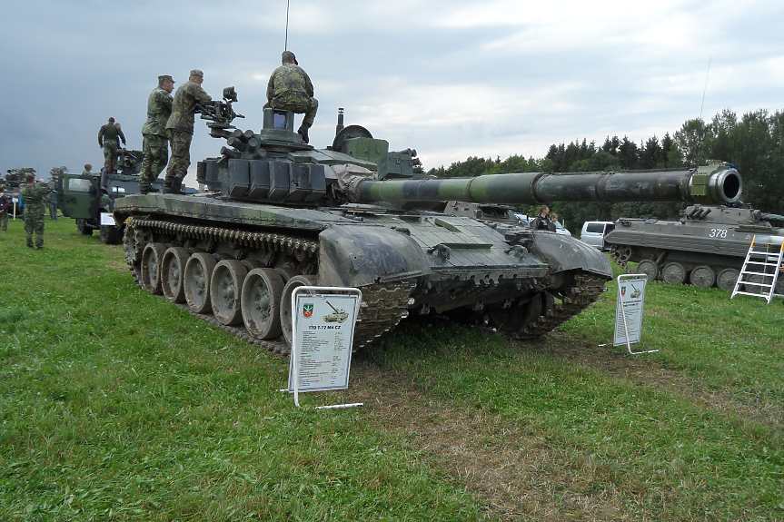 Чехи събраха €1,2 млн., купиха танк на Украйна