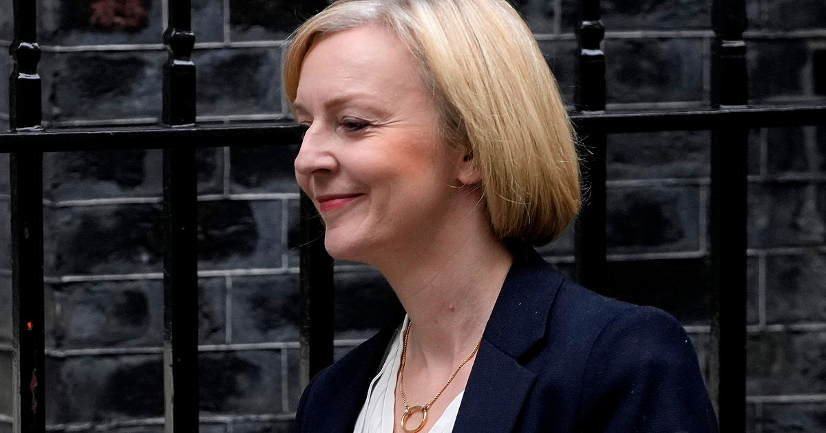 Лиз Тръс подаде оставка като министър-председателка на Обединеното кралство в