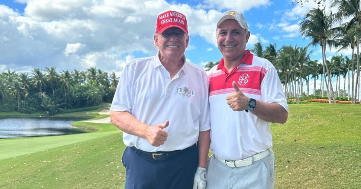 Христо Стоичков игра голф с 45-ия президент на САЩ Доналд