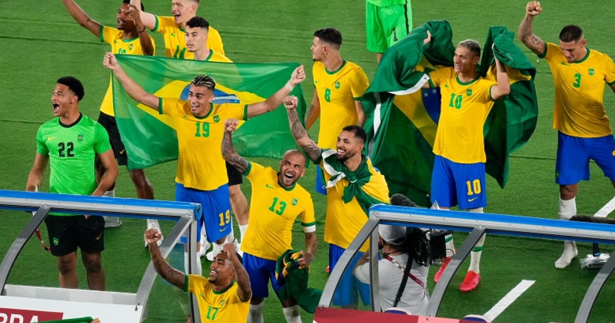 Селекционерът на Бразилия Тите обяви списъка с 26 играчи, на които