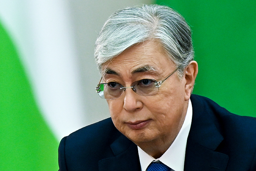Президентът на Казахстан циментира властта си