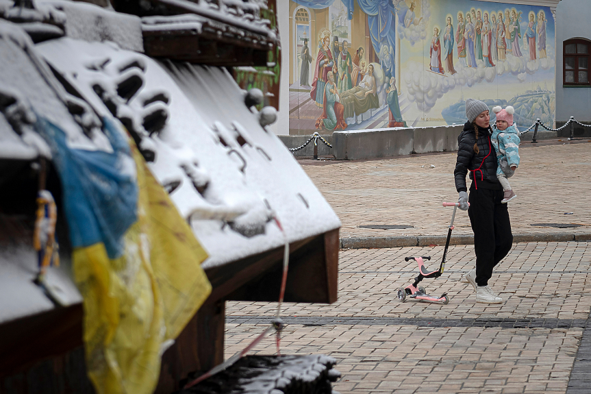 Над 10 млн. украинци са без електричество след руски удари