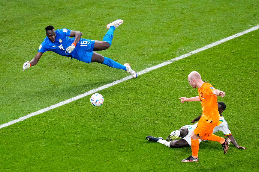 Нидерландия измъкна успеха срещу Сенегал