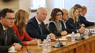 Парламентарната  група на ГЕРБ СДС провежда среща с председателя на
