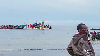 Малък самолет се разби в Танзания, загинали са най-малко 19 души