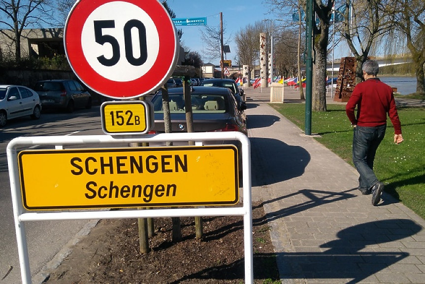 ДЕНЯТ В НЯКОЛКО РЕДА: Жалба за Шенген