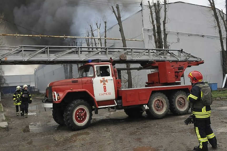 Трима души загинаха при пожар в София 