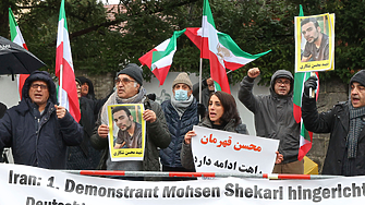 Иран: и публичните екзекуции не спират протестите