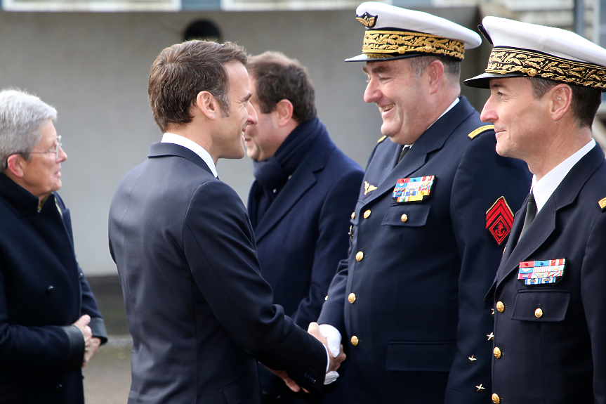 Франция увеличава военните си разходи