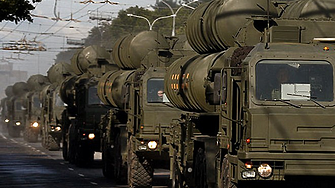 WSJ: Китай изнася оборудване за руските военни в нарушение на санкциите