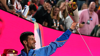 Джокович постави рекорди в Австралия и попя на корта