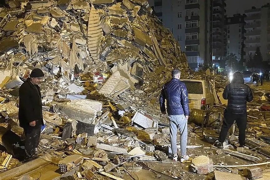 Над 2300 загинаха след мощно земетресение в Турция и Сирия (ВИДЕО)