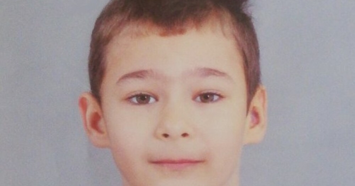 Полицията в Ямбол издирва 11-годишния Александър Стаменов Илчев. Момчето е