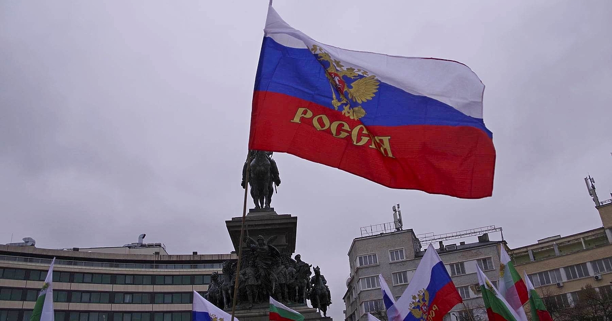  Руското знаме над българското - на Шипка и в София (СНИМКИ) 