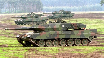 Норвегия достави осем танка Леопард 2 на Украйна за да