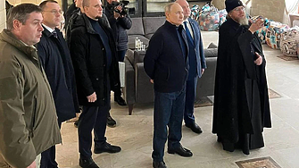 Путин изненадващо пристигна в Крим за годишнината от анексирането (ВИДЕО)