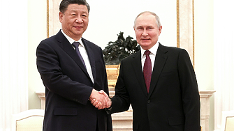 ДЕНЯТ В НЯКОЛКО РЕДА: Си е новият голям приятел на Путин