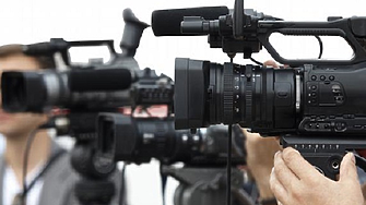 АЕЖ към партиите: Журналистите не са стойки за микрофони