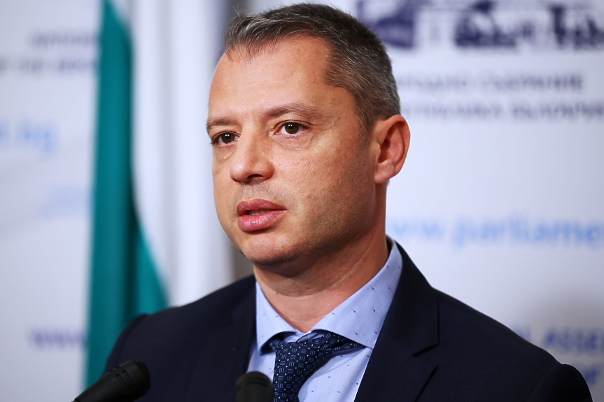 Делян Добрев: България ще фалира до няколко години, ако „Промяната“ пак се докопа до финансите на държавата