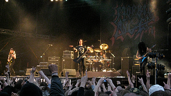 Покрив се срина на концерт на дет метъл легендите Morbid Angel - един убит и десетки ранени
