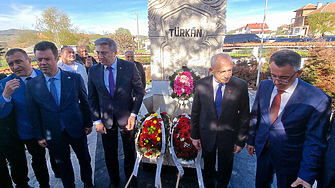 Опонентът на Ердоган за президентския пост - на посещение в Кърджали