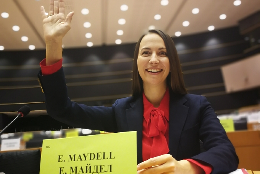 „Политико“: Спрягат Ева Майдел за еврокомисар