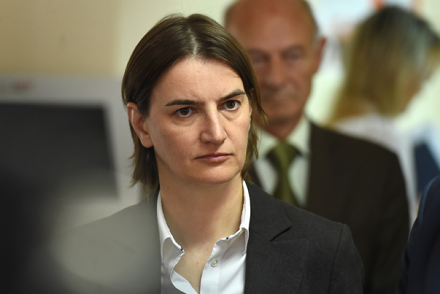 Сръбската премиерка обвини социалните мрежи за масовите убийства в страната