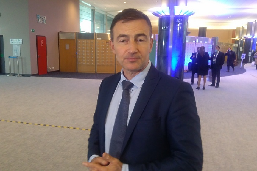 Северна Македония не допусна евродепутата Андрей Ковачев и други българи