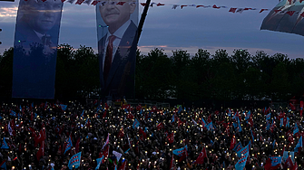 Мнохиляден митинг в Истанбул в подкрепа на опозиционния кандидат за президент