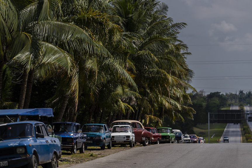 325 000 души напуснали Куба за година. Иде ли нова мигрантска криза?
