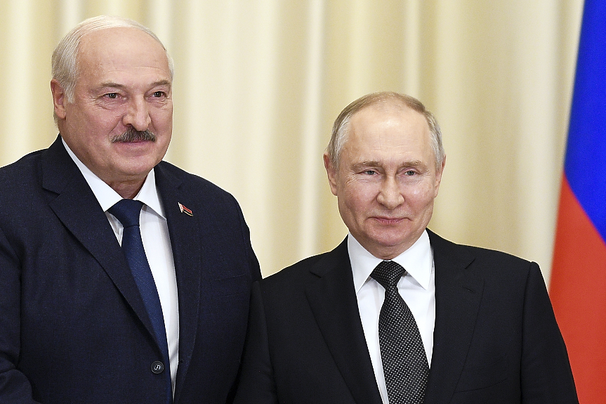 Опозиционер: Лукашенко е в московска болница след среща с Путин
