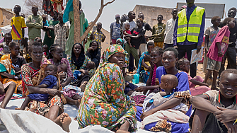 Конфликтът в Судан е прогонил от домовете им над 2