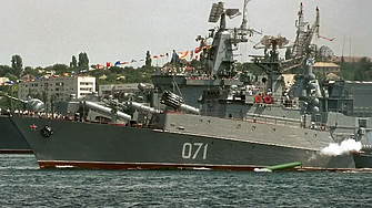 Руски военни открили предупредителен огън по търговски кораб в Черно море