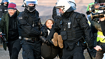 Активистката за климата Грета Тунберг е глобена за съпротива срещу