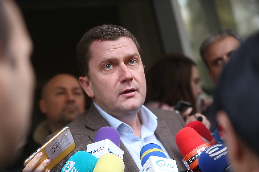 Кметът на Перник ще се бори за втори мандат с нова партия