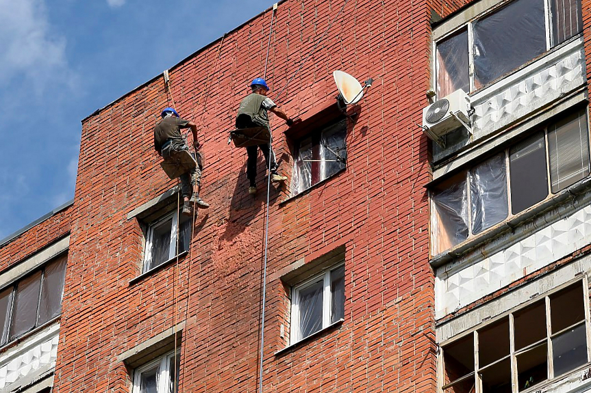 Украински дрон удари административна сграда в Курск