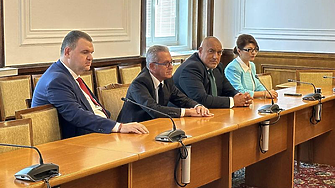Една коалиция е сигурна: Пеевски-Борисов