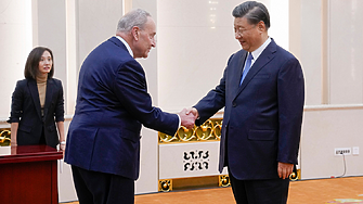 Си Цзинпин се срещна с американски сенатори