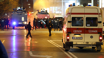 България - Унгария 2:1. Безредици в центъра на София. 12 души са ранени (текст на живо, видео, снимки)